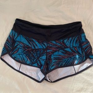 Lululemon Shorts Size 6